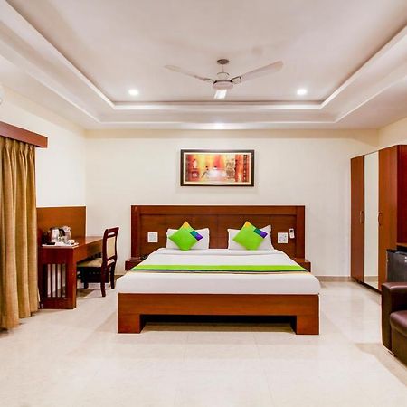 Treebo Trend Hotel Jp Plaza Nampally 海得拉巴 外观 照片