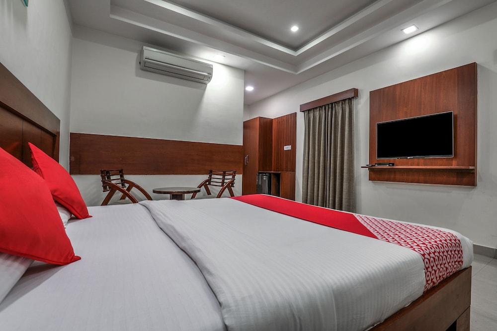 Treebo Trend Hotel Jp Plaza Nampally 海得拉巴 外观 照片