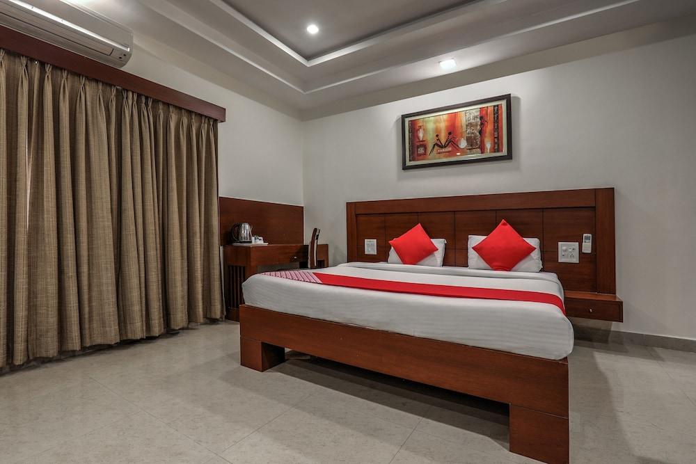 Treebo Trend Hotel Jp Plaza Nampally 海得拉巴 外观 照片