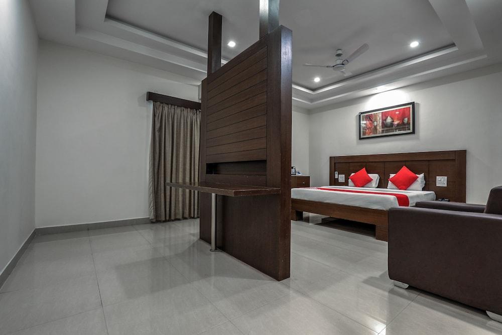 Treebo Trend Hotel Jp Plaza Nampally 海得拉巴 外观 照片