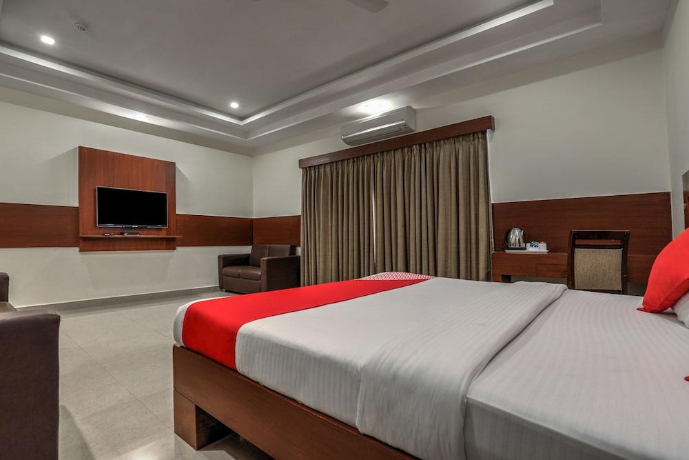 Treebo Trend Hotel Jp Plaza Nampally 海得拉巴 外观 照片