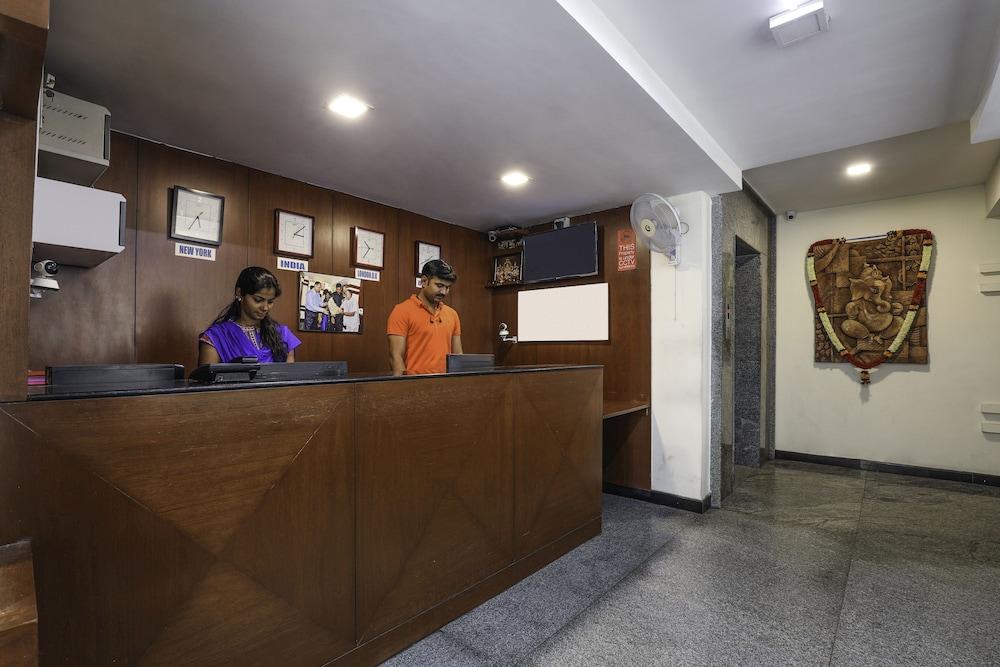 Treebo Trend Hotel Jp Plaza Nampally 海得拉巴 外观 照片
