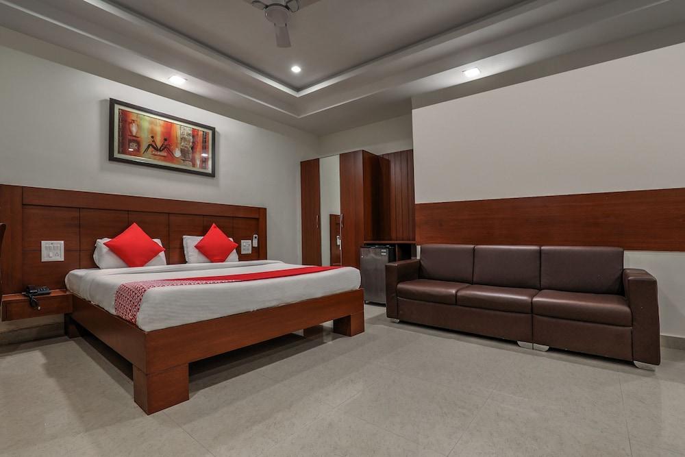 Treebo Trend Hotel Jp Plaza Nampally 海得拉巴 外观 照片