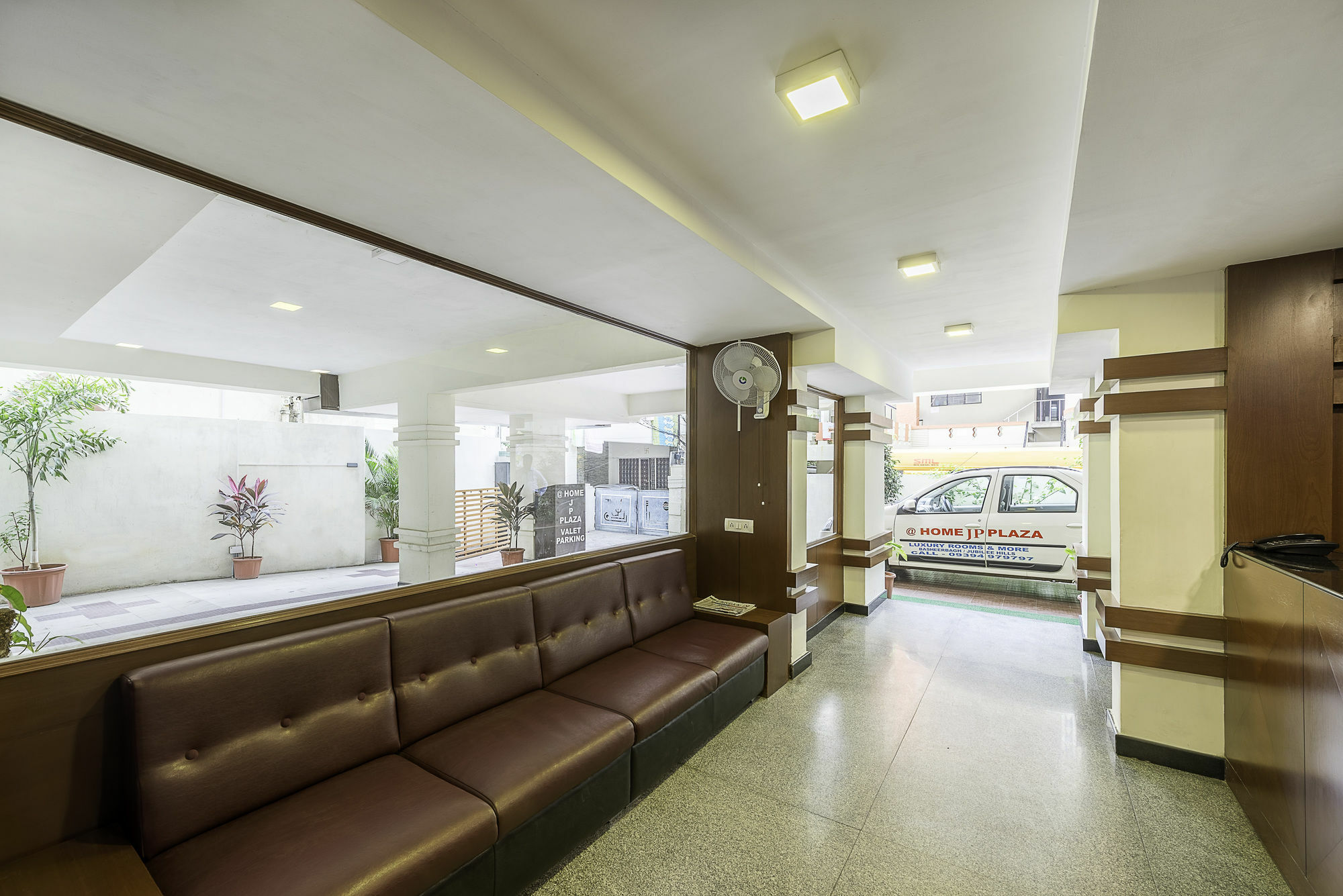 Treebo Trend Hotel Jp Plaza Nampally 海得拉巴 外观 照片
