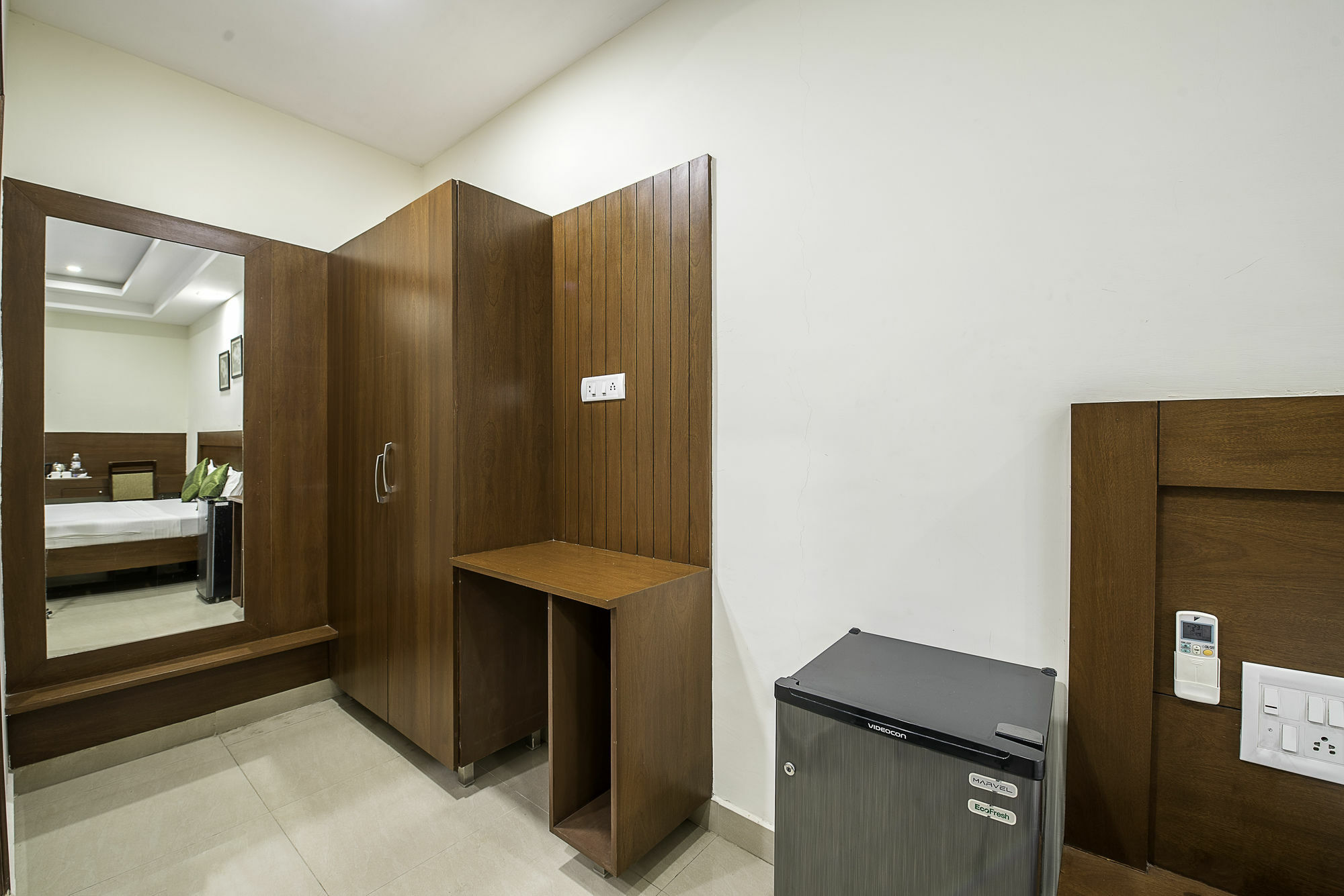 Treebo Trend Hotel Jp Plaza Nampally 海得拉巴 外观 照片