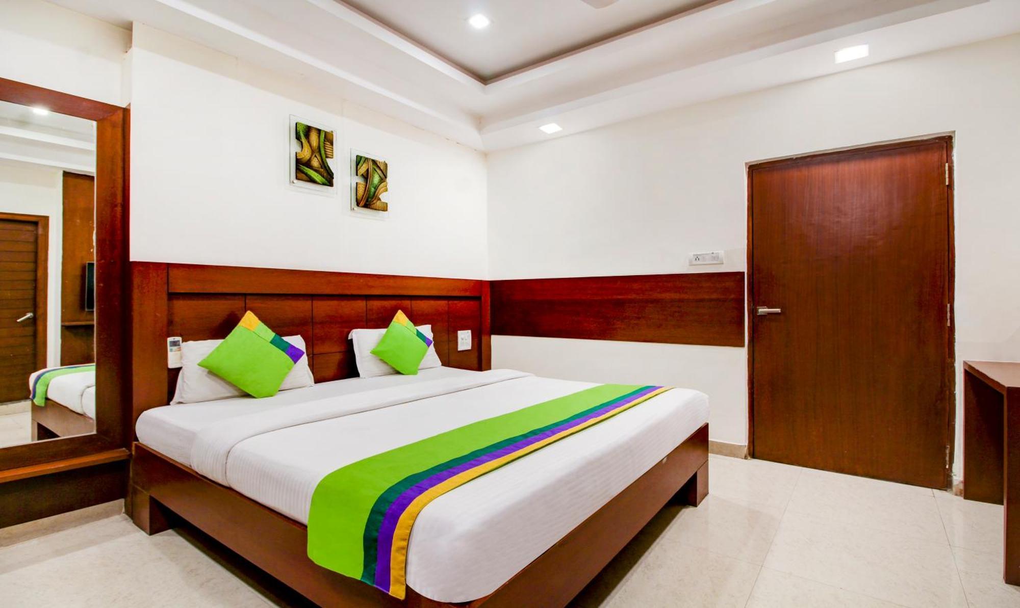 Treebo Trend Hotel Jp Plaza Nampally 海得拉巴 外观 照片