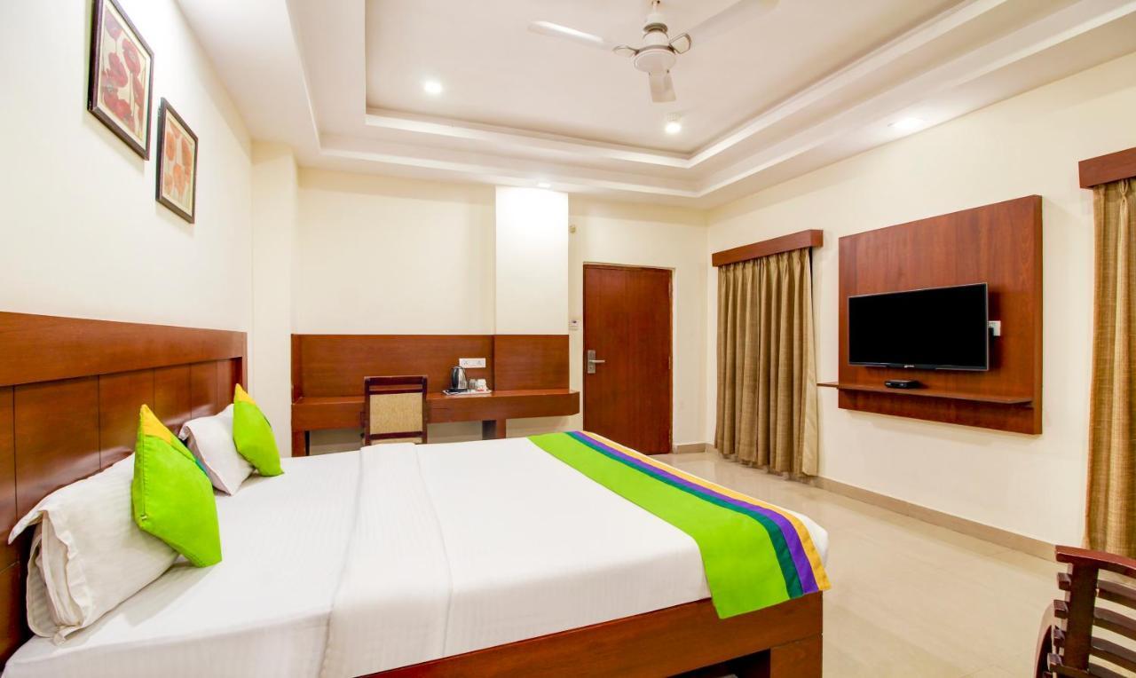 Treebo Trend Hotel Jp Plaza Nampally 海得拉巴 外观 照片