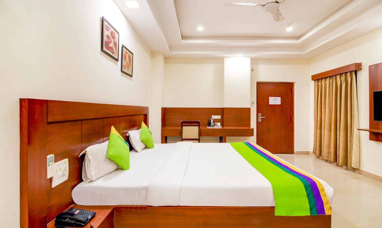Treebo Trend Hotel Jp Plaza Nampally 海得拉巴 外观 照片