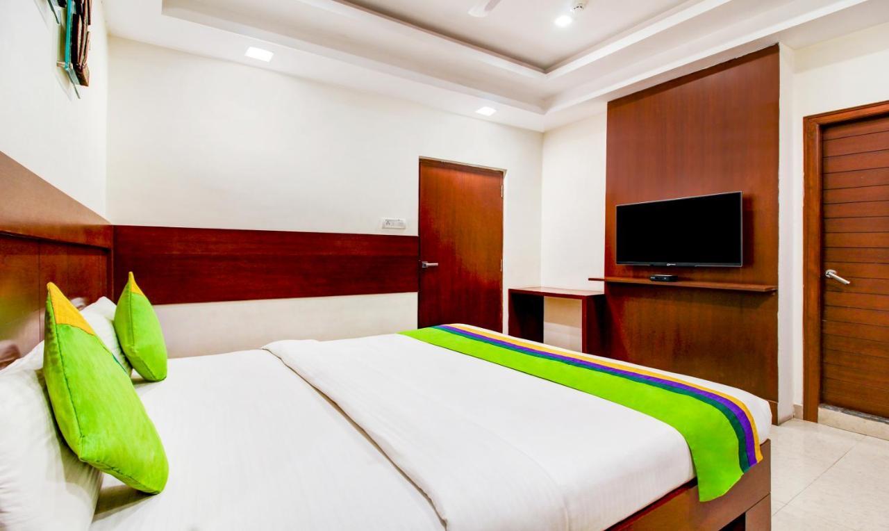Treebo Trend Hotel Jp Plaza Nampally 海得拉巴 外观 照片