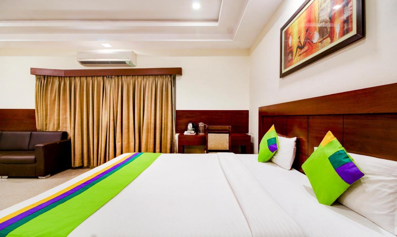 Treebo Trend Hotel Jp Plaza Nampally 海得拉巴 外观 照片