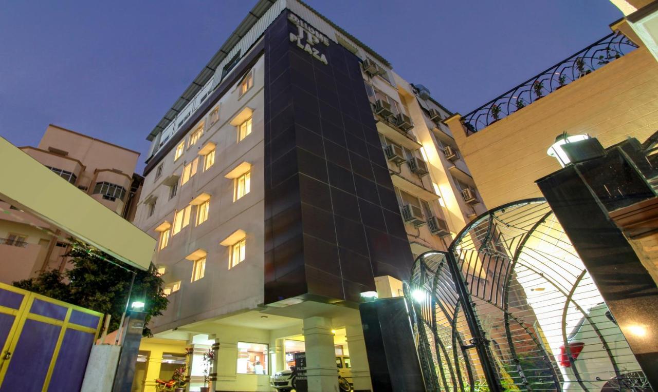 Treebo Trend Hotel Jp Plaza Nampally 海得拉巴 外观 照片