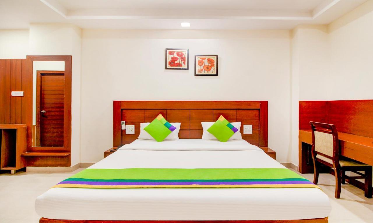 Treebo Trend Hotel Jp Plaza Nampally 海得拉巴 外观 照片