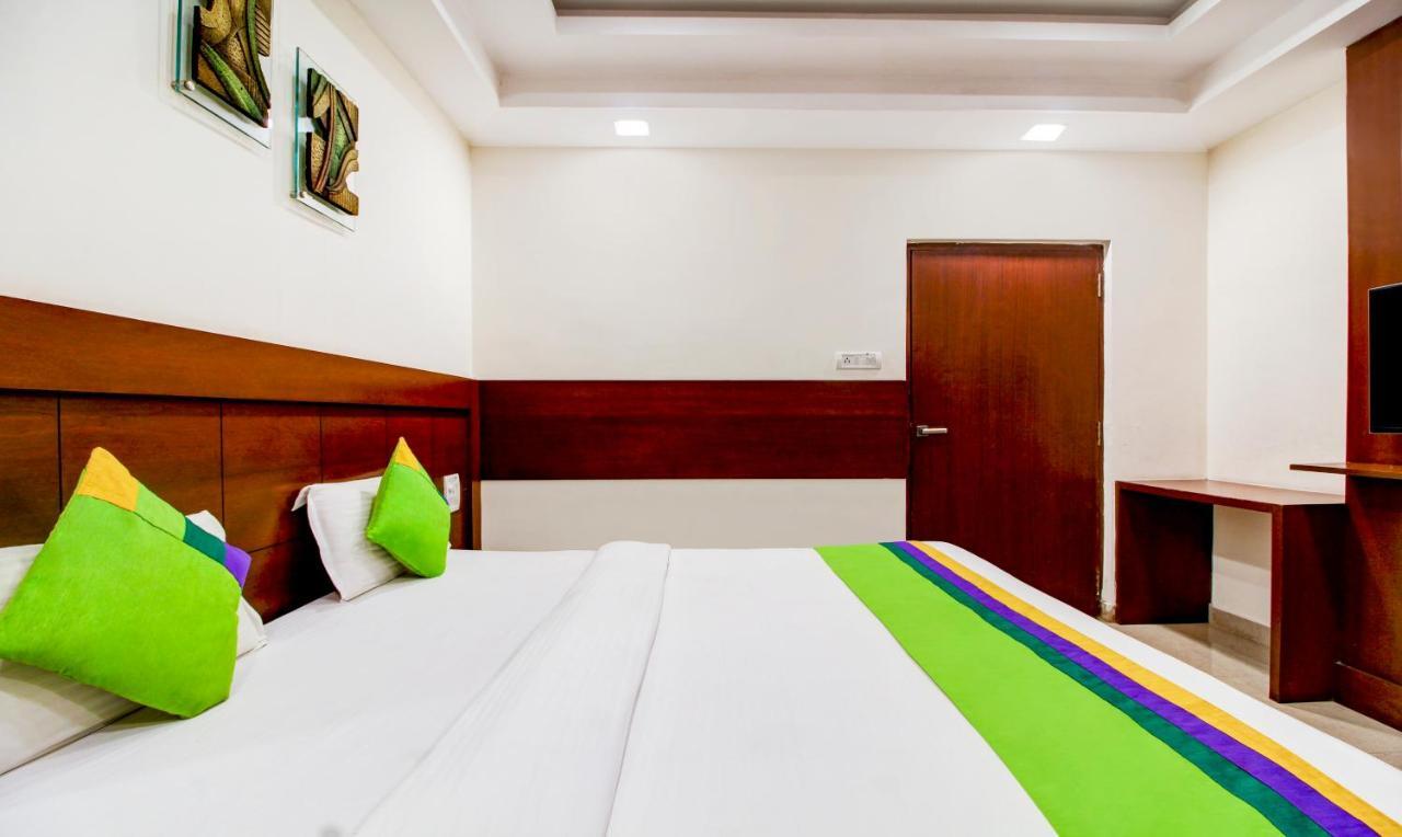 Treebo Trend Hotel Jp Plaza Nampally 海得拉巴 外观 照片